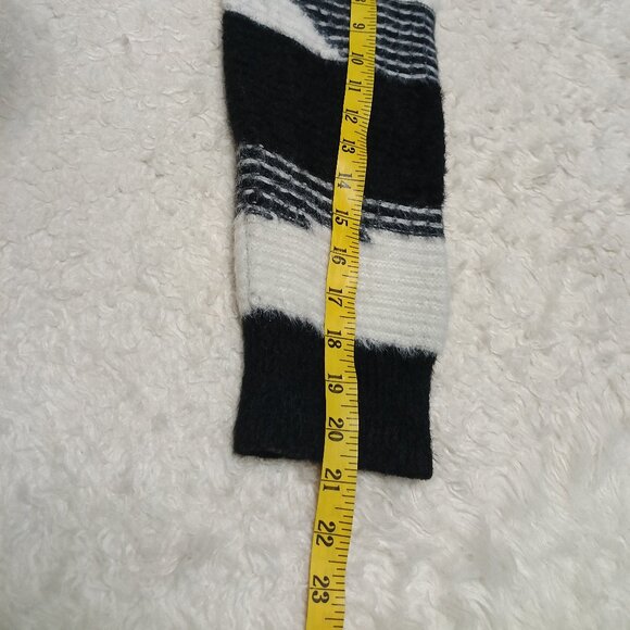 Knox Rose Women's Black and White Stripped Oversized Sweater Size L - Picture 6 of 8